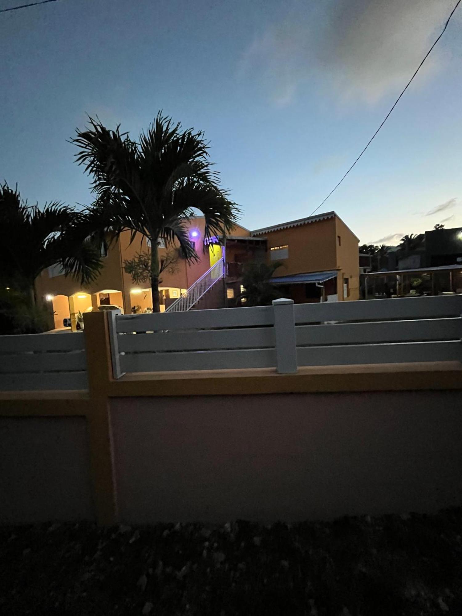 Vacances Chez Heleneb Sainte-Anne  Dış mekan fotoğraf